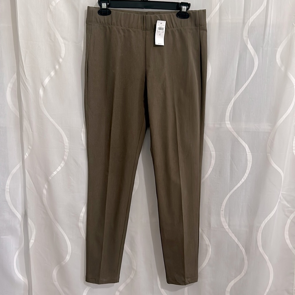 Ann Taylor Tan Pull On Pants, Size 6